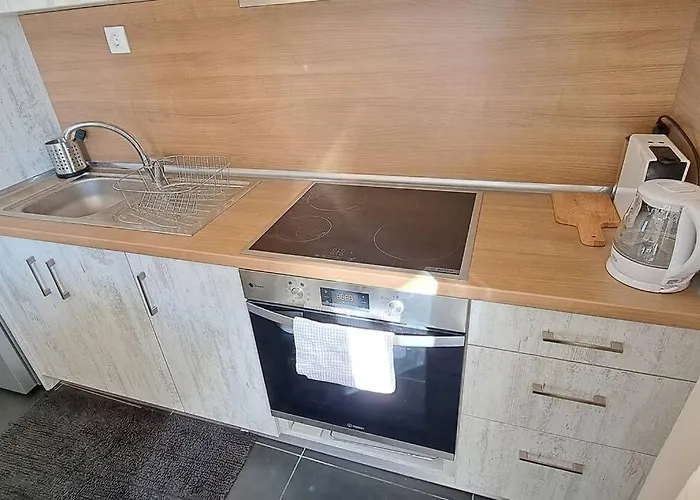 דירה For 2 Or 4 People סלוניקי